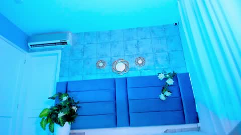 Snapshot of dakottahill chatting on February 22, 2025, 5:24 pm   online show from February 22, 2025, 5:24 pm