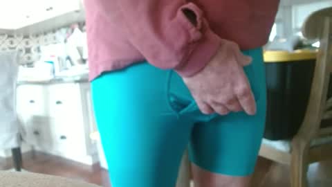 Snapshot of dan_va chatting on December 8, 2024, 1:14 pm Dan online show from December 8, 2024, 1:14 pm