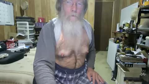 Snapshot of danagm chatting on December 21, 2024, 1:21 pm Dana online show from December 21, 2024, 1:21 pm