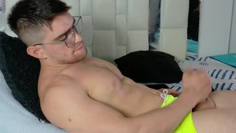Snapshot of daniel_ova chatting on January 25, 2025, 2:25 pm Sexy Dani online show from January 25, 2025, 2:25 pm
