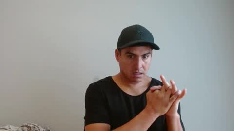 Snapshot of daniel_surfer chatting on January 6, 2025, 11:18 am Daniel  online show from January 6, 2025, 11:18 am