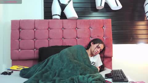 danielarivasth online show from January 23, 2025, 9:39 am