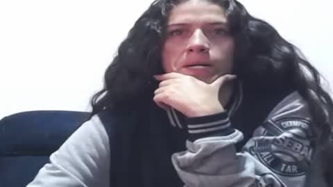 danielarivasth online show from October 5, 2025, 5:17 am