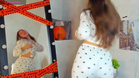 Snapshot of daniella_perry chatting on November 7, 2025, 1:16 am Daniella online show from November 7, 2025, 1:16 am