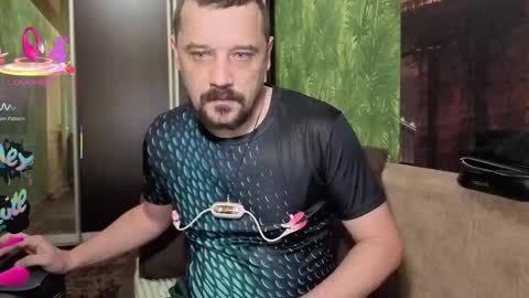 Snapshot of danielocool chatting on October 14, 2025, 7:31 am DanieloCool online show from October 14, 2025, 7:31 am