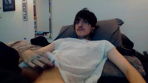 Snapshot of daniiwin chatting on October 28, 2025, 2:15 am danii online show from October 28, 2025, 2:15 am