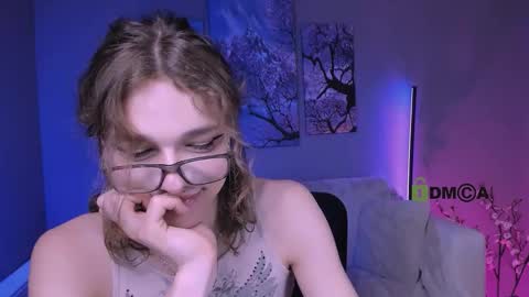dann foxy online show from October 5, 2025, 7:12 pm