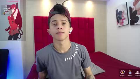 Snapshot of danny__santoro chatting on October 1, 2025, 12:44 pm Danny online show from October 1, 2025, 12:44 pm