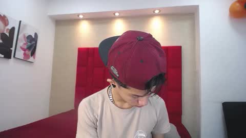 Snapshot of danny__santoro chatting on October 14, 2025, 1:34 pm Danny online show from October 14, 2025, 1:34 pm