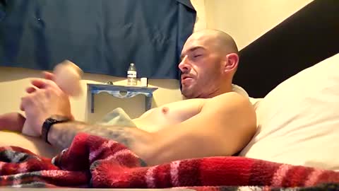 Snapshot of dannytabb1 chatting on October 6, 2025, 12:30 am dannytabb1 online show from October 6, 2025, 12:30 am