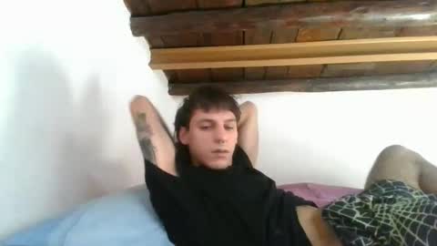 Snapshot of dany_peque chatting on October 8, 2025, 10:35 am dany_peque online show from October 8, 2025, 10:35 am