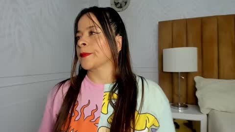 Snapshot of daphne81_ chatting on March 2, 2025, 2:19 am Daphne online show from March 2, 2025, 2:19 am