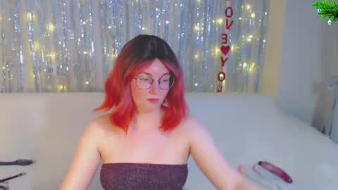 Snapshot of darkheto chatting on December 21, 2024, 9:44 am Kelly online show from December 21, 2024, 9:44 am