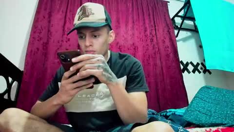 Snapshot of david_latin666_ chatting on October 3, 2025, 10:29 pm David online show from October 3, 2025, 10:29 pm