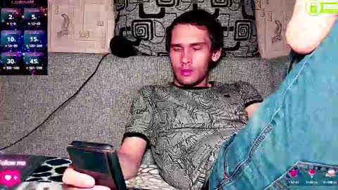 Snapshot of davidcarrollx chatting on October 8, 2025, 6:05 pm DavidCarroll online show from October 8, 2025, 6:05 pm