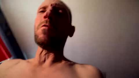 Snapshot of davidcav240 chatting on October 1, 2025, 6:03 pm davidcav240 online show from October 1, 2025, 6:03 pm