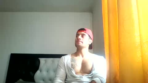 Snapshot of davidcr89 chatting on February 23, 2025, 8:33 pm davidcr89 online show from February 23, 2025, 8:33 pm