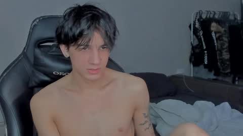 Snapshot of davisross chatting on January 9, 2025, 8:55 pm davis online show from January 9, 2025, 8:55 pm