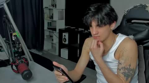 Snapshot of davisross chatting on September 14, 2025, 2:54 am davis online show from September 14, 2025, 2:54 am