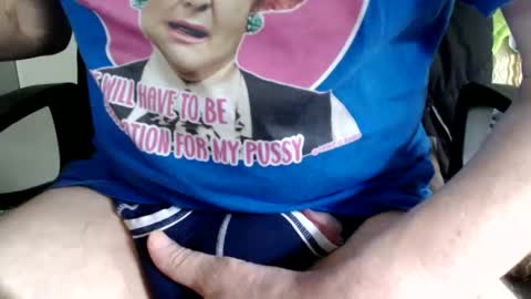 Snapshot of dazzle68 chatting on January 29, 2025, 10:11 pm Dazzle68 online show from January 29, 2025, 10:11 pm