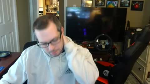 Snapshot of ddeeeezznnuuttzz chatting on January 14, 2025, 2:29 am ddeeeezznnuuttzz online show from January 14, 2025, 2:29 am