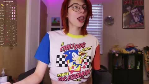 Snapshot of deadratsoup chatting on November 4, 2025, 4:06 pm Rat online show from November 4, 2025, 4:06 pm