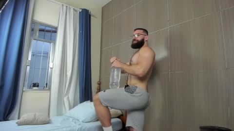 Snapshot of deanlek chatting on February 13, 2025, 8:55 pm Dean online show from February 13, 2025, 8:55 pm