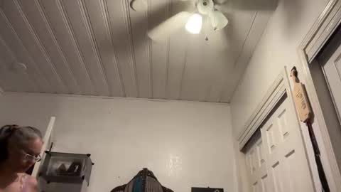 Snapshot of degeneratesaint chatting on November 5, 2025, 1:49 am Tori online show from November 5, 2025, 1:49 am