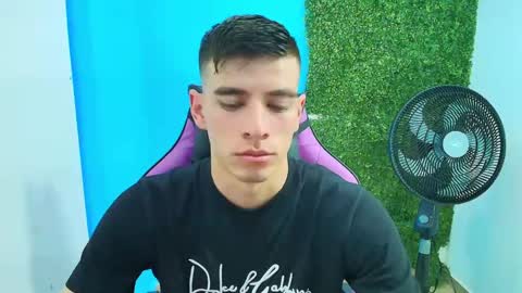 Snapshot of deiby_baby chatting on February 10, 2025, 10:40 pm DEIBY online show from February 10, 2025, 10:40 pm