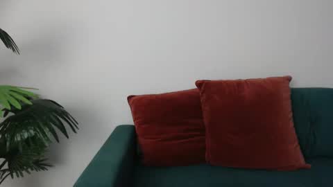 Snapshot of delilah_sweet chatting on February 13, 2025, 2:09 pm delilah_sweet online show from February 13, 2025, 2:09 pm