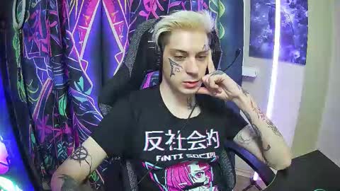 Snapshot of demonic_souls chatting on October 28, 2025, 5:59 pm Rick online show from October 28, 2025, 5:59 pm