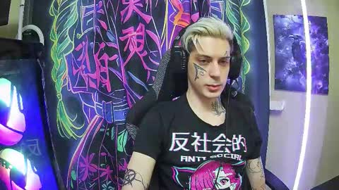 Snapshot of demonic_souls chatting on November 8, 2025, 7:01 pm Rick online show from November 8, 2025, 7:01 pm