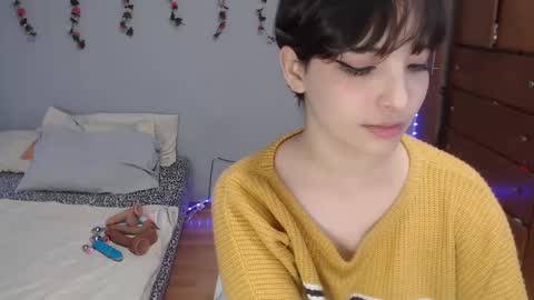Snapshot of deni_bloom chatting on December 27, 2024, 11:53 pm Denisse    schedule Monday to Friday 1300-1900 mexican time Saturday-maybe it could be a surprise IDEPENDENT MODEL online show from December 27, 2024, 11:53 pm