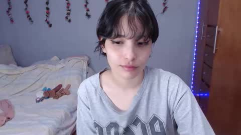 Snapshot of deni_bloom chatting on January 1, 2025, 6:05 am Denisse    schedule Monday to Friday 1300-1900 mexican time Saturday-maybe it could be a surprise IDEPENDENT MODEL online show from January 1, 2025, 6:05 am