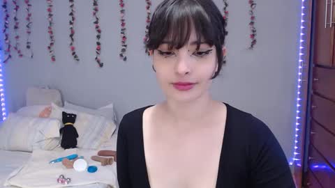 Snapshot of deni_bloom chatting on January 4, 2025, 11:38 pm Denisse    schedule Monday to Friday 1300-1900 mexican time Saturday-maybe it could be a surprise IDEPENDENT MODEL online show from January 4, 2025, 11:38 pm