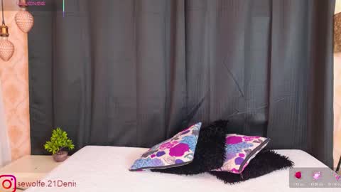 Snapshot of denise_wolfe chatting on October 18, 2025, 12:28 pm Denisse online show from October 18, 2025, 12:28 pm