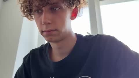 Snapshot of denobluora chatting on September 25, 2025, 1:04 pm Jasper online show from September 25, 2025, 1:04 pm