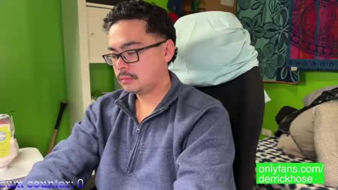 Snapshot of derrick_hose chatting on January 11, 2025, 5:41 am Derrick Hose online show from January 11, 2025, 5:41 am