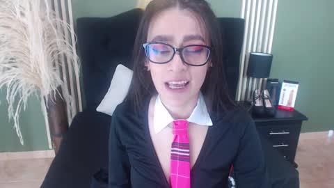 Snapshot of desiring__angel chatting on February 1, 2025, 7:57 am Desiring Angel online show from February 1, 2025, 7:57 am