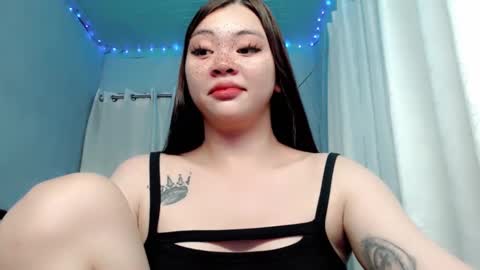 Snapshot of destinyroxie chatting on January 2, 2025, 2:35 pm ROXIE  online show from January 2, 2025, 2:35 pm