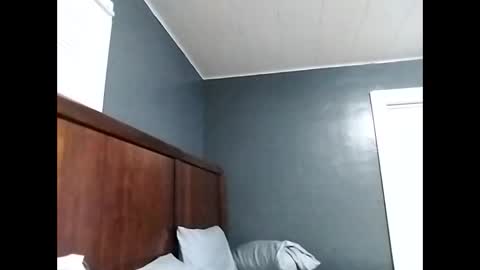 Snapshot of desturbingdetale699 chatting on February 24, 2025, 3:23 am desturbingdetale699 online show from February 24, 2025, 3:23 am