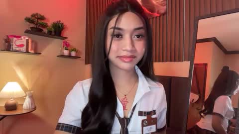 Snapshot of devine_goddessx chatting on September 24, 2025, 10:29 am Devine Greyson online show from September 24, 2025, 10:29 am