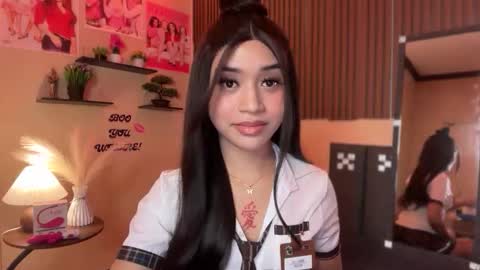 Snapshot of devine_goddessx chatting on October 8, 2025, 11:30 am Devine Greyson online show from October 8, 2025, 11:30 am