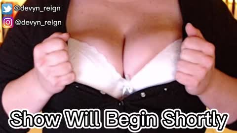 Snapshot of devynreign chatting on March 8, 2025, 6:43 am Devyn Reign online show from March 8, 2025, 6:43 am