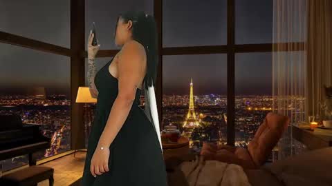 Snapshot of diamond_canela chatting on January 19, 2025, 11:32 pm diamond_canela online show from January 19, 2025, 11:32 pm