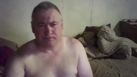 diamonds11111 online show from October 19, 2025, 7:09 am