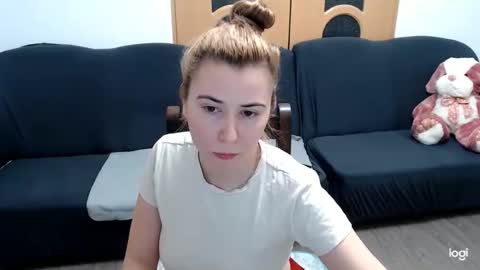 Snapshot of dianasmiey7 chatting on January 23, 2025, 6:24 pm dianasmiey7 online show from January 23, 2025, 6:24 pm