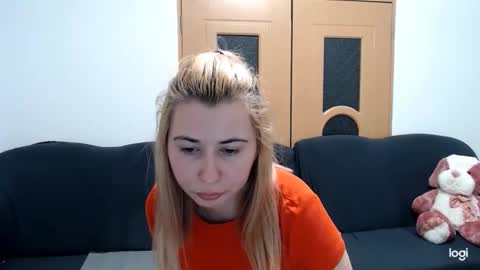 Snapshot of dianasmiey7 chatting on March 3, 2025, 7:49 pm dianasmiey7 online show from March 3, 2025, 7:49 pm