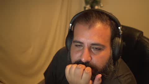 Snapshot of dicristalino chatting on December 7, 2024, 12:52 am Cristian Dipolino online show from December 7, 2024, 12:52 am