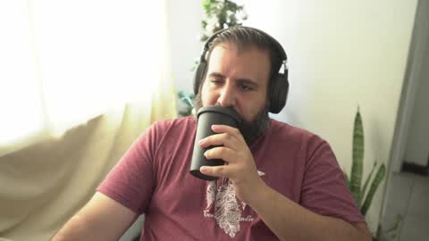 Snapshot of dicristalino chatting on December 10, 2024, 6:38 pm Cristian Dipolino online show from December 10, 2024, 6:38 pm